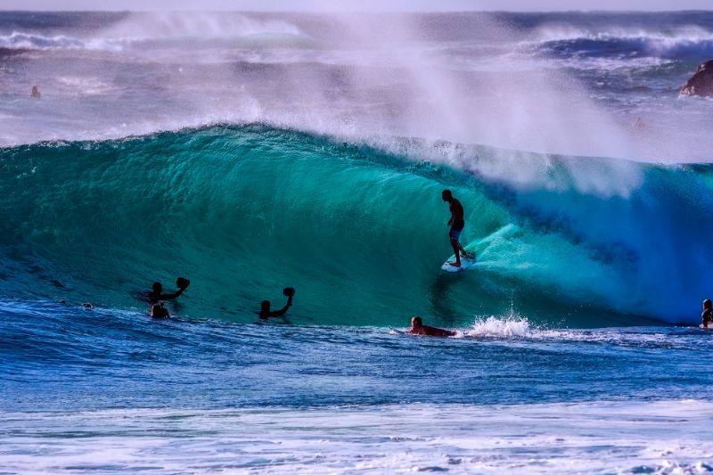 Surfin the west